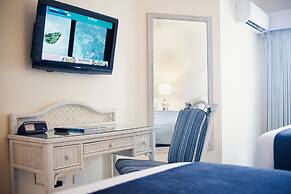 Sandyport Beach Resort