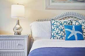 Sandyport Beach Resort