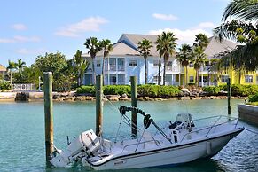 Sandyport Beach Resort