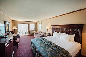 Hamilton Inn Select Beachfront Mackinaw City