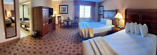 Hamilton Inn Select Beachfront Mackinaw City