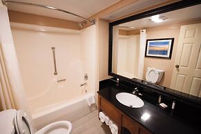 Hamilton Inn Select Beachfront Mackinaw City