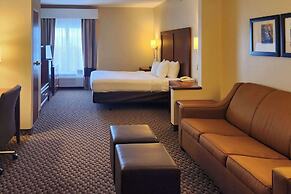 Comfort Inn & Suites Near Pocono Mountains