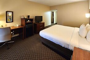 Comfort Inn & Suites Near Pocono Mountains