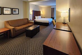 Comfort Inn & Suites Near Pocono Mountains