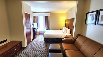 Comfort Inn & Suites Near Pocono Mountains