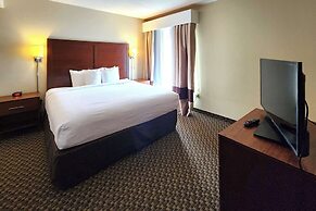 Comfort Inn & Suites Near Pocono Mountains