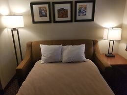 Comfort Inn & Suites Near Pocono Mountains