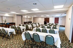 Comfort Inn & Suites Near Pocono Mountains