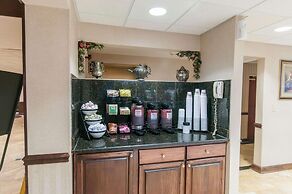 Comfort Inn & Suites Near Pocono Mountains