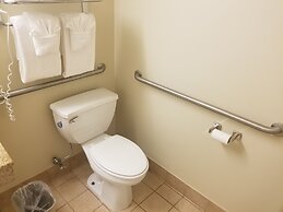 Comfort Inn & Suites Near Pocono Mountains