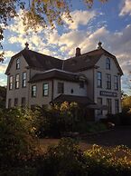 Chambery Inn