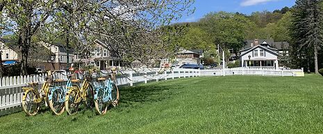 Chambery Inn