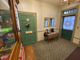 Chambery Inn