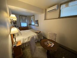 Chambery Inn
