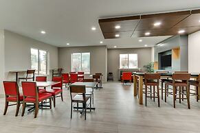 Holiday Inn Express & Suites Waxahachie by IHG