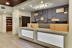 Holiday Inn Express & Suites Waxahachie by IHG