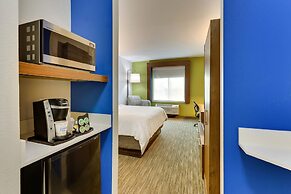 Holiday Inn Express & Suites Waxahachie by IHG