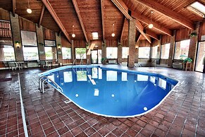 Christopher Inn and Suites