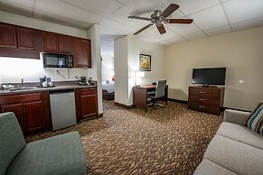 Christopher Inn and Suites