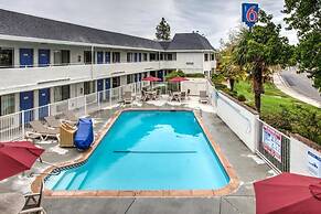 Motel 6 Fairfield, CA - North