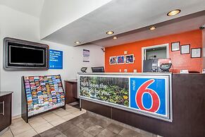 Motel 6 Fairfield, CA - North