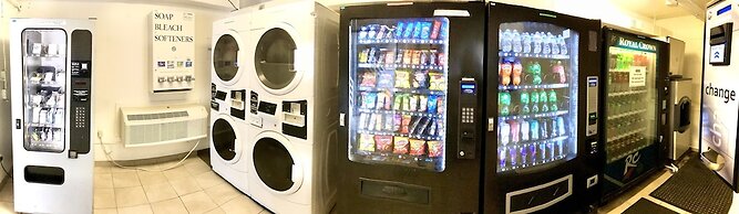 Travelodge by Wyndham Madison Heights MI