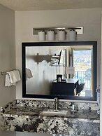 Days Inn by Wyndham Charleston WV