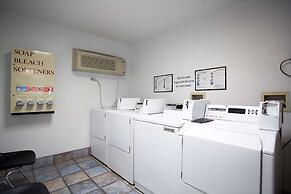 Motel 6 Kingman, AZ - Route 66 West