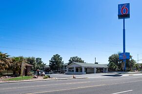 Motel 6 Kingman, AZ - Route 66 West