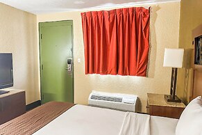 OYO Hotel Mobile, AL I-65 at Airport Blvd