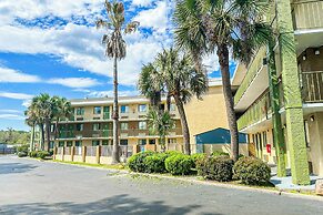 OYO Hotel Mobile, AL I-65 at Airport Blvd