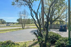 OYO Hotel Mobile, AL I-65 at Airport Blvd