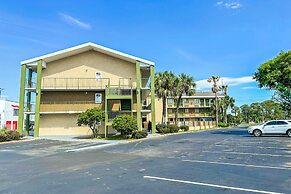 OYO Hotel Mobile, AL I-65 at Airport Blvd