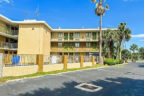 OYO Hotel Mobile, AL I-65 at Airport Blvd