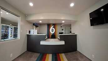 Motel 6 Conroe, TX