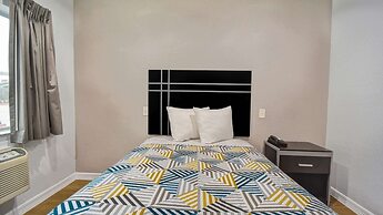 Motel 6 Humble, TX - Houston International Airport