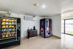 Motel 6 Greenville, TX