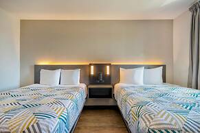 Motel 6 Harlingen, TX