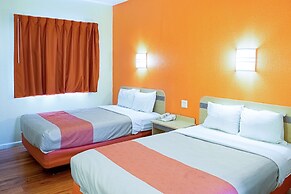 Motel 6 Seymour, IN - North