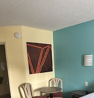 Howard Johnson by Wyndham Clarksville Tennessee