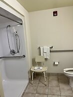 Howard Johnson by Wyndham Clarksville Tennessee