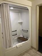 Howard Johnson by Wyndham Clarksville Tennessee