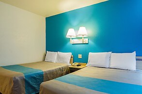 Motel 6 Mitchell, SD