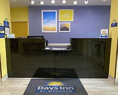 Days Inn & Suites by Wyndham Augusta Near Fort Eisenhower