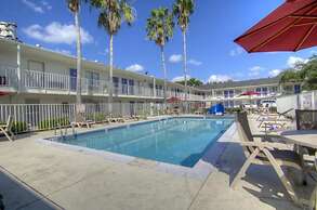Motel 6 Orlando, FL - Winter Park