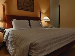 Le Méridien Jaipur Resort & Spa
