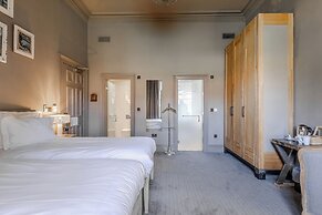Murrayfield Hotel