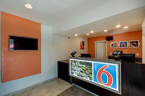 Motel 6 Bellingham, WA