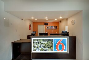 Motel 6 Bellingham, WA